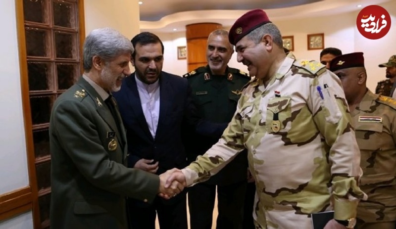 فرمانده ارتش در حال احوالپرسی با سرلشکر عراقی
