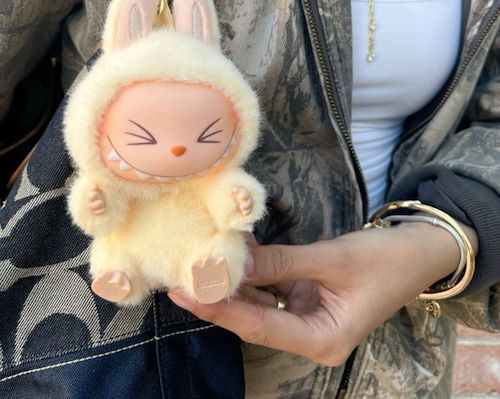 عروسک لابوبو چیست و چرا اینقدر محبوب است؟