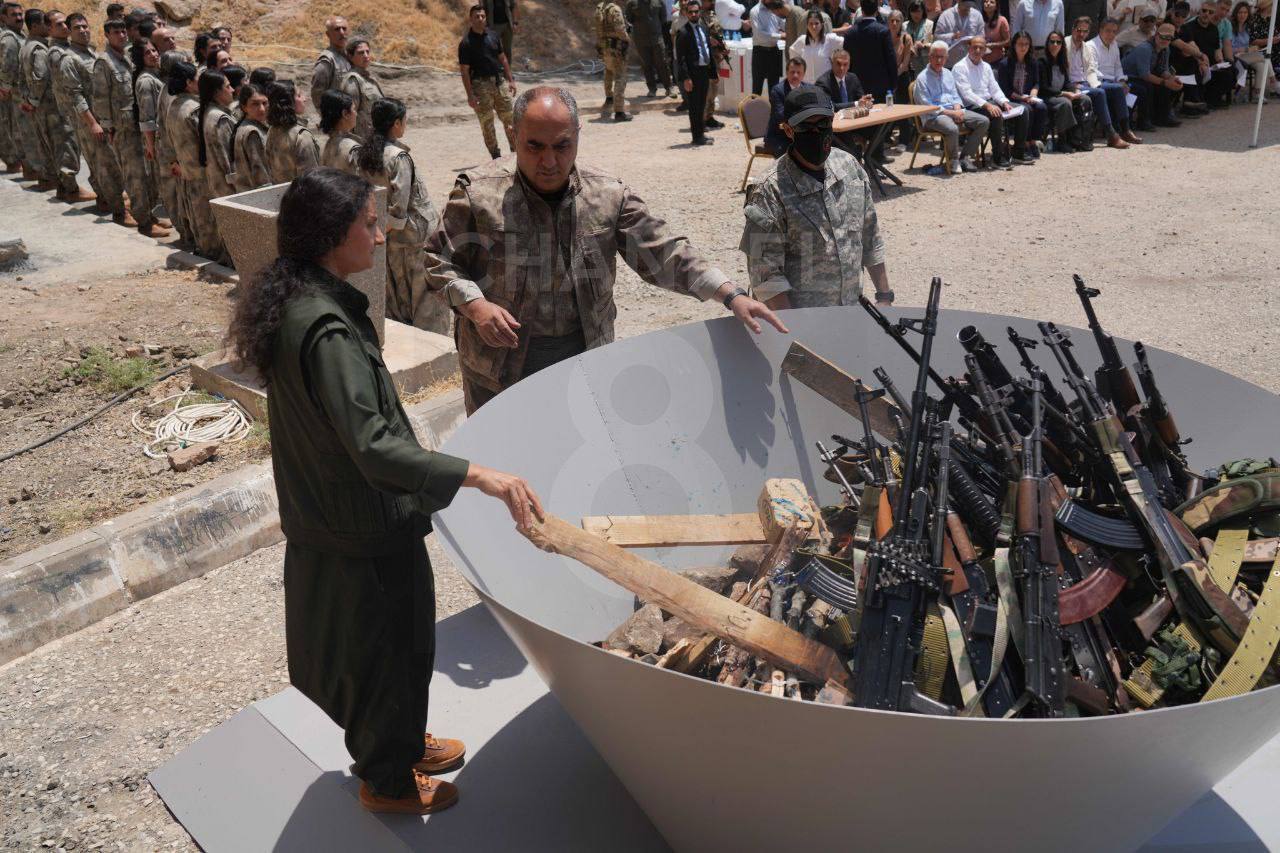 امحای سلاح توسط عناصر پ. ک. ک