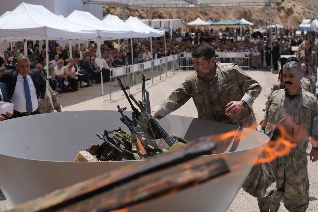 امحای سلاح توسط عناصر پ. ک. ک