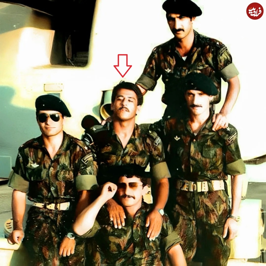 دریادار سیاری روی عرشه ناو البرز