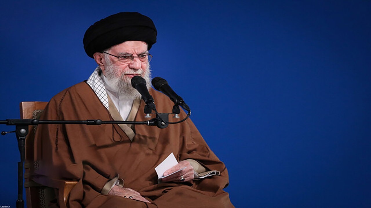 رهبر انقلاب