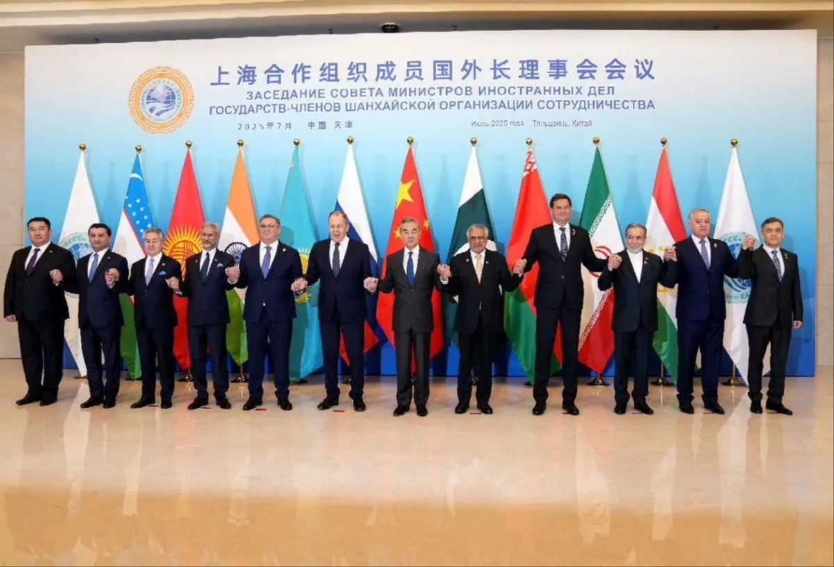 عراقچی و وزرای خارجه در اجلاس شانگهای