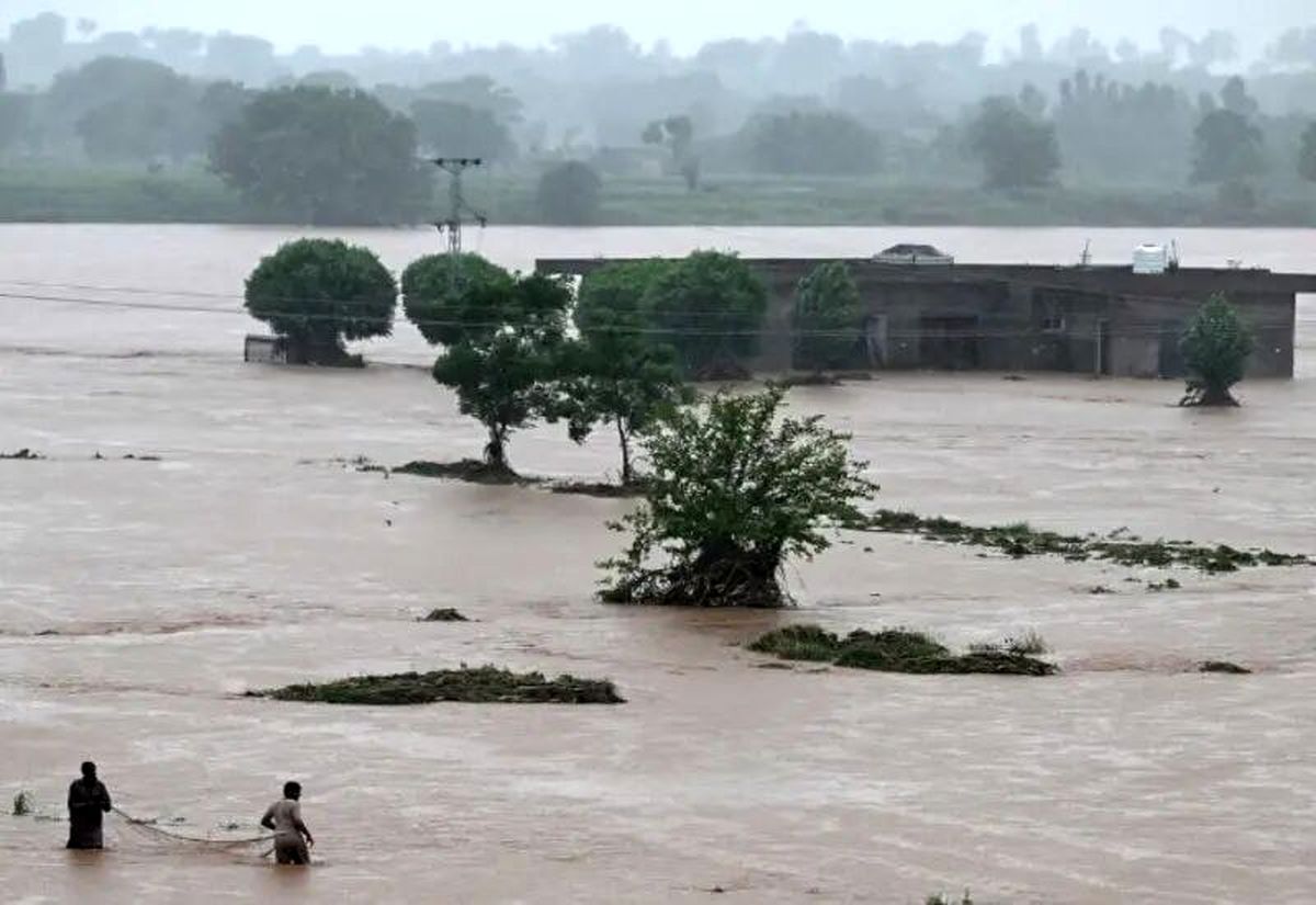 جان باختن ۶۳ شهروند پاکستانی بر اثر باران‌های موسمی