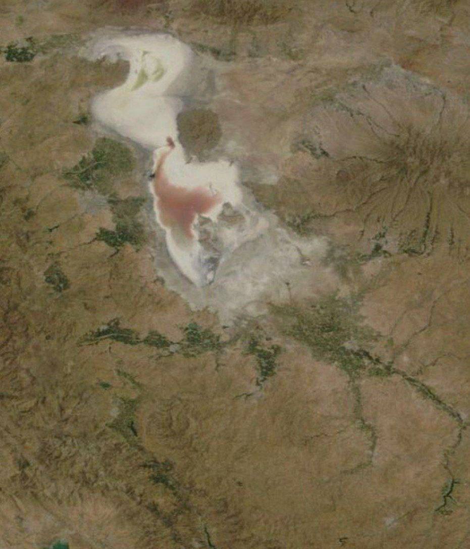 خشکی دریاچه ارومیه