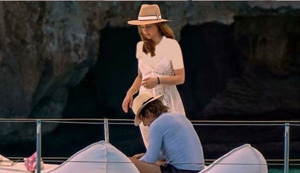 گشت و گذار تام کروز و آنا د آرماس