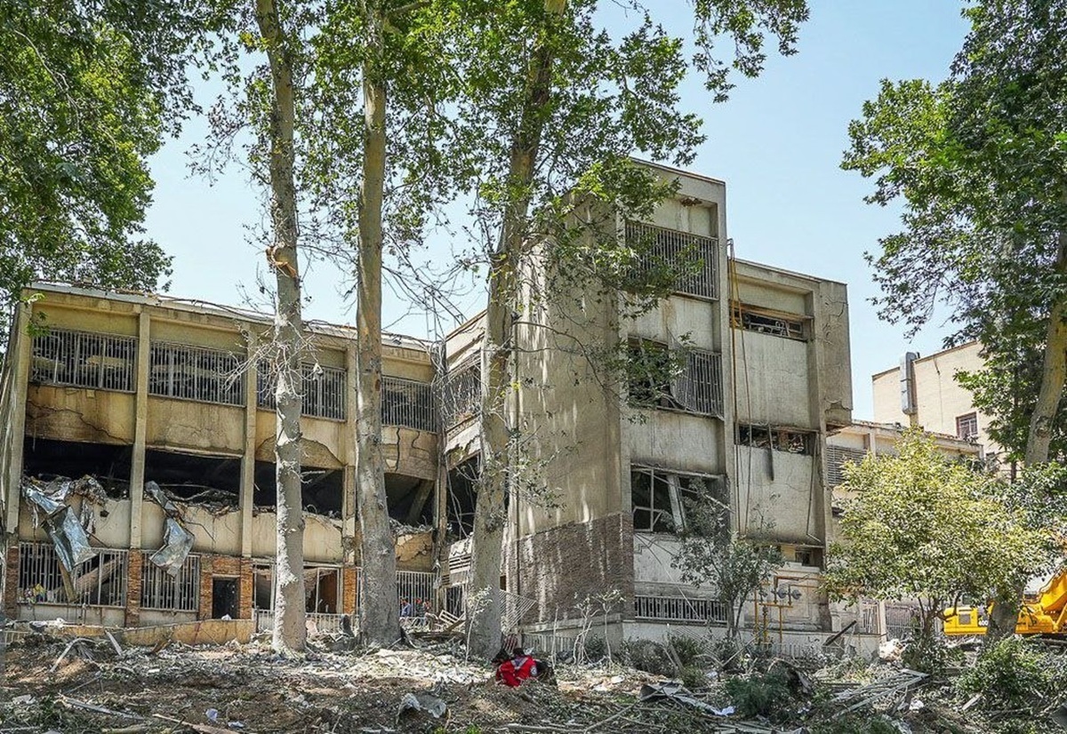 حمله اسرائیل به زندان اوین