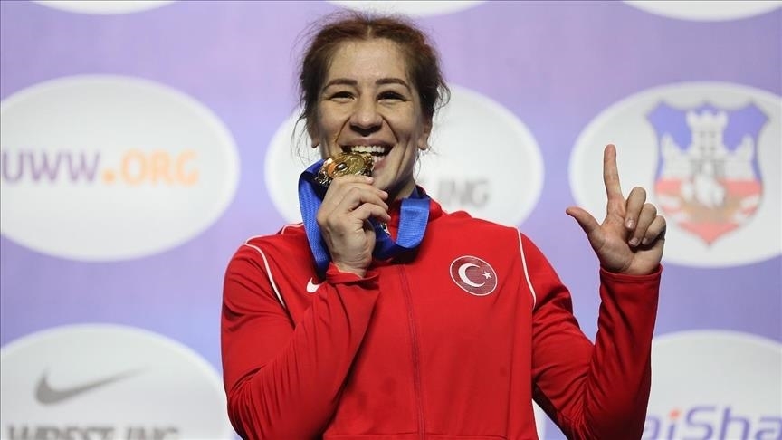 یاسمین آدار