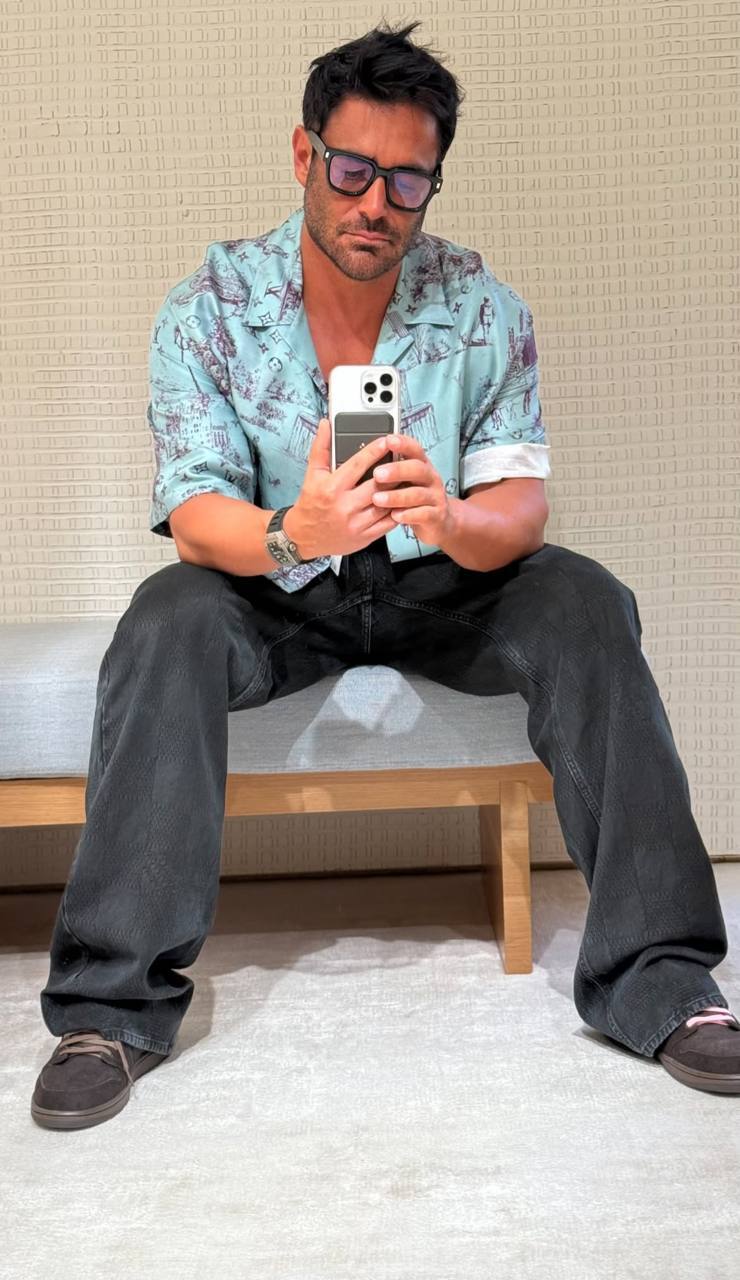 محمدرضا گلزار