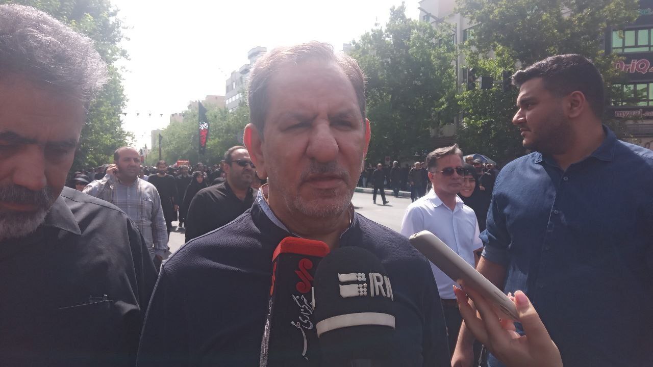 بدرقه شهدای اقتدار در قلب تهران / گزارشی از متن و حاشیه و حضور شخصیت‌ها و فعالین سیاسی و مدنی در مراسم تشییع شهدای حمله اسرائیل به ایران + فیلم و عکس