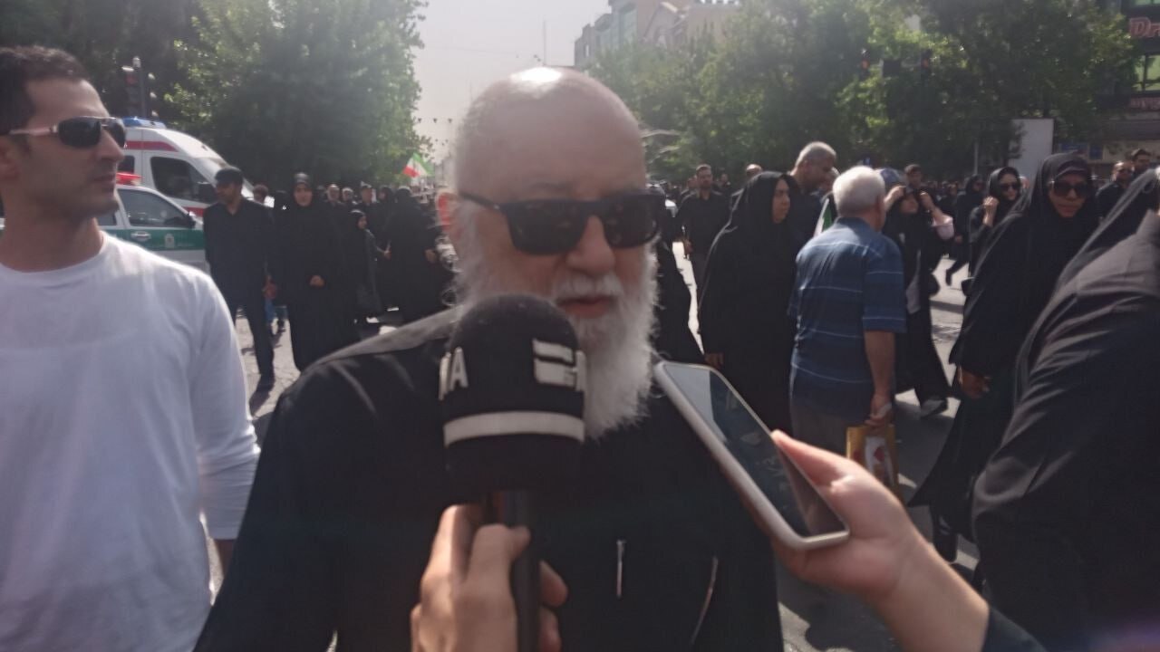 بدرقه شهدای اقتدار در قلب تهران / گزارشی از متن و حاشیه و حضور شخصیت‌ها و فعالین سیاسی و مدنی در مراسم تشییع شهدای حمله اسرائیل به ایران + فیلم و عکس