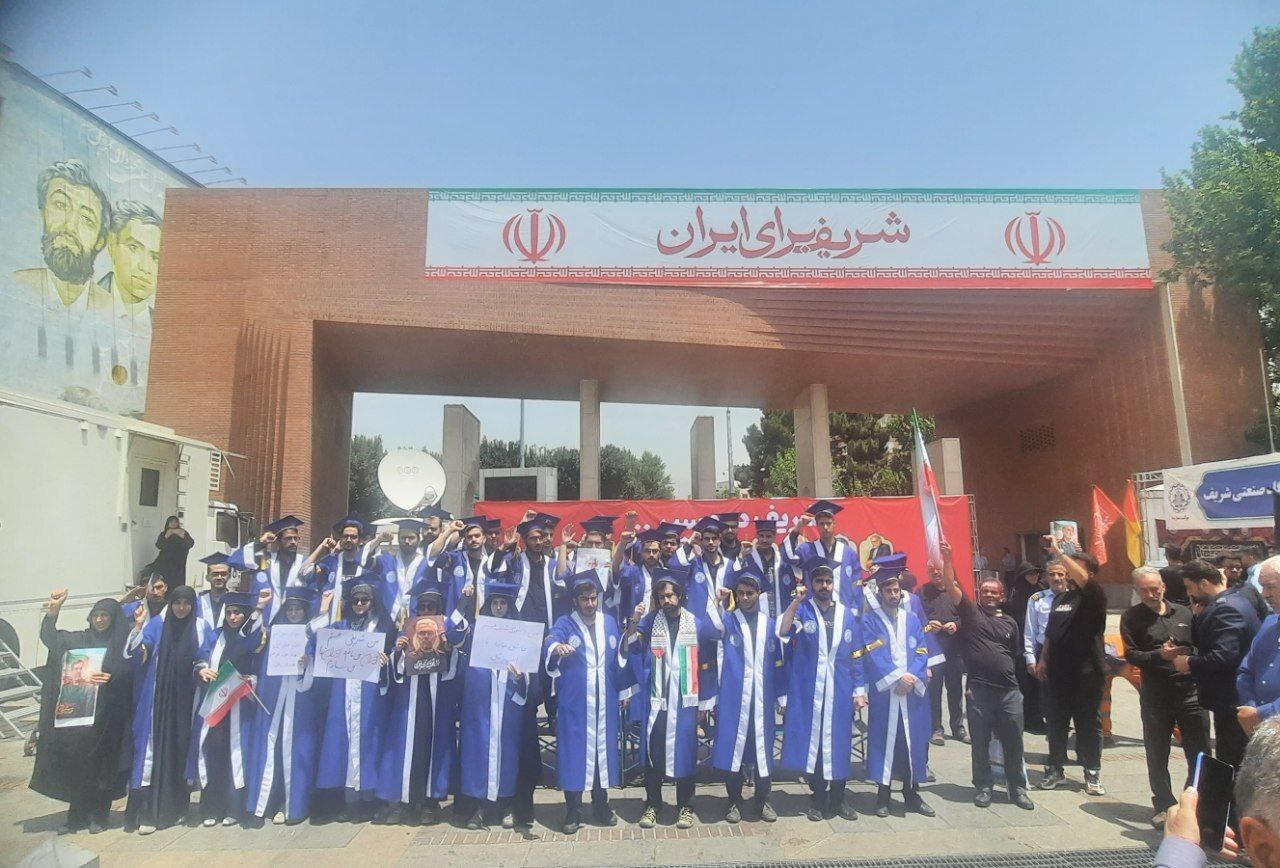 بدرقه شهدای اقتدار در قلب تهران