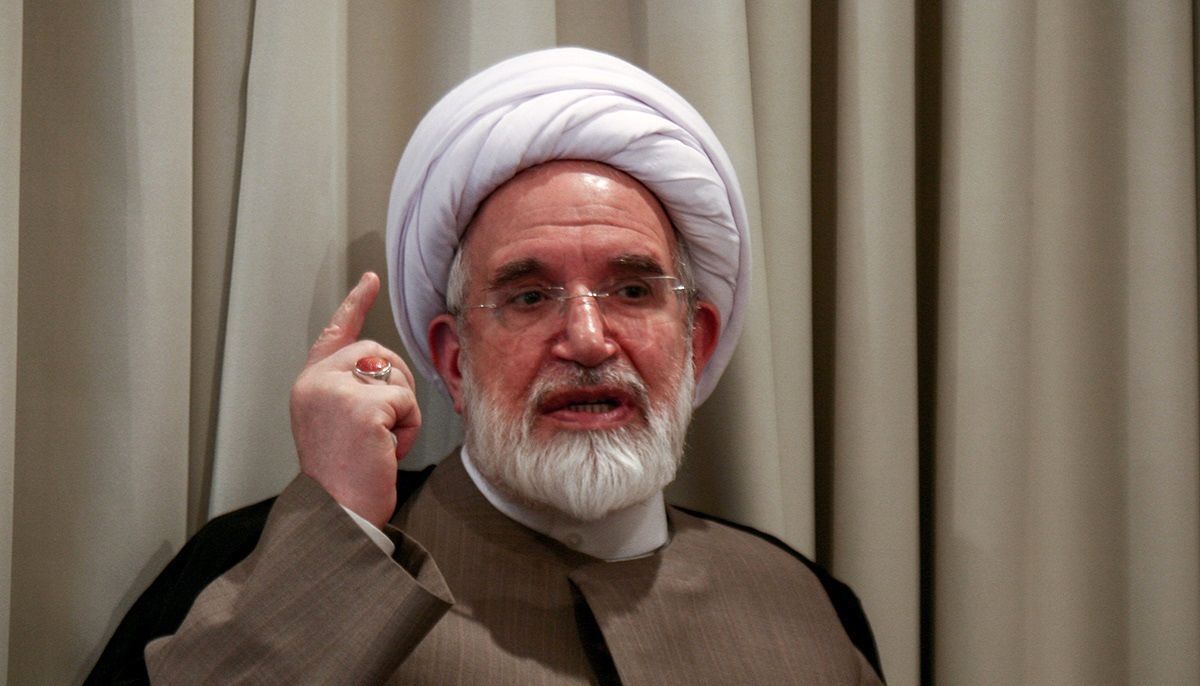 کروبی: نیروهای امنیتی به جای فشار بر مردم، اسرائیل را مهار کنند