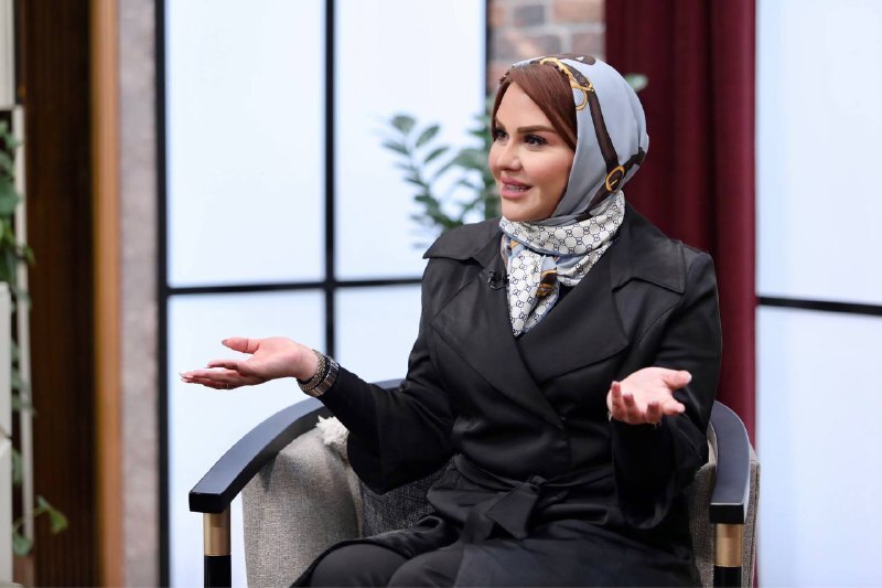 نیلوفر امینی‌فر کیست؟/ از مهاجرت تا زندگی شخصی