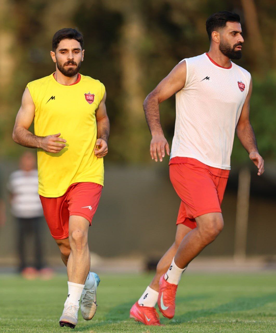 عکس/ نخستین حضور محمد عمری در تمرین پرسپولیس