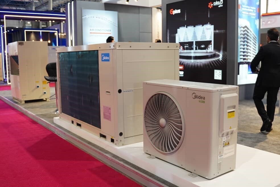 حضور قدرتمند مبتکران گلدیران در نمایشگاه صنعت ساختمان مشهد با معرفی نسل جدید چیلرها و سیستمهای VRF حضور قدرتمند مبتکران گلدیران در نمایشگاه صنعت ساختمان مشهد با معرفی نسل جدید چیلرها و سیستمهای VRF