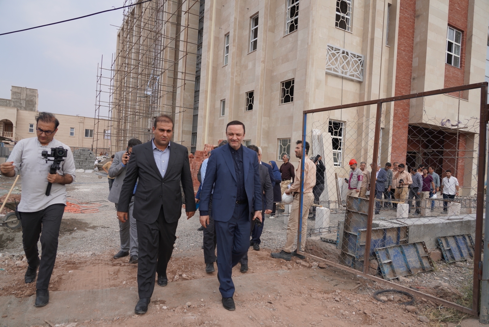 بازدید دبیر شورایعالی مناطق آزاد کشور از پروژه فرهنگسرای ارس بازدید دبیر شورایعالی مناطق آزاد کشور از پروژه فرهنگسرای ارس