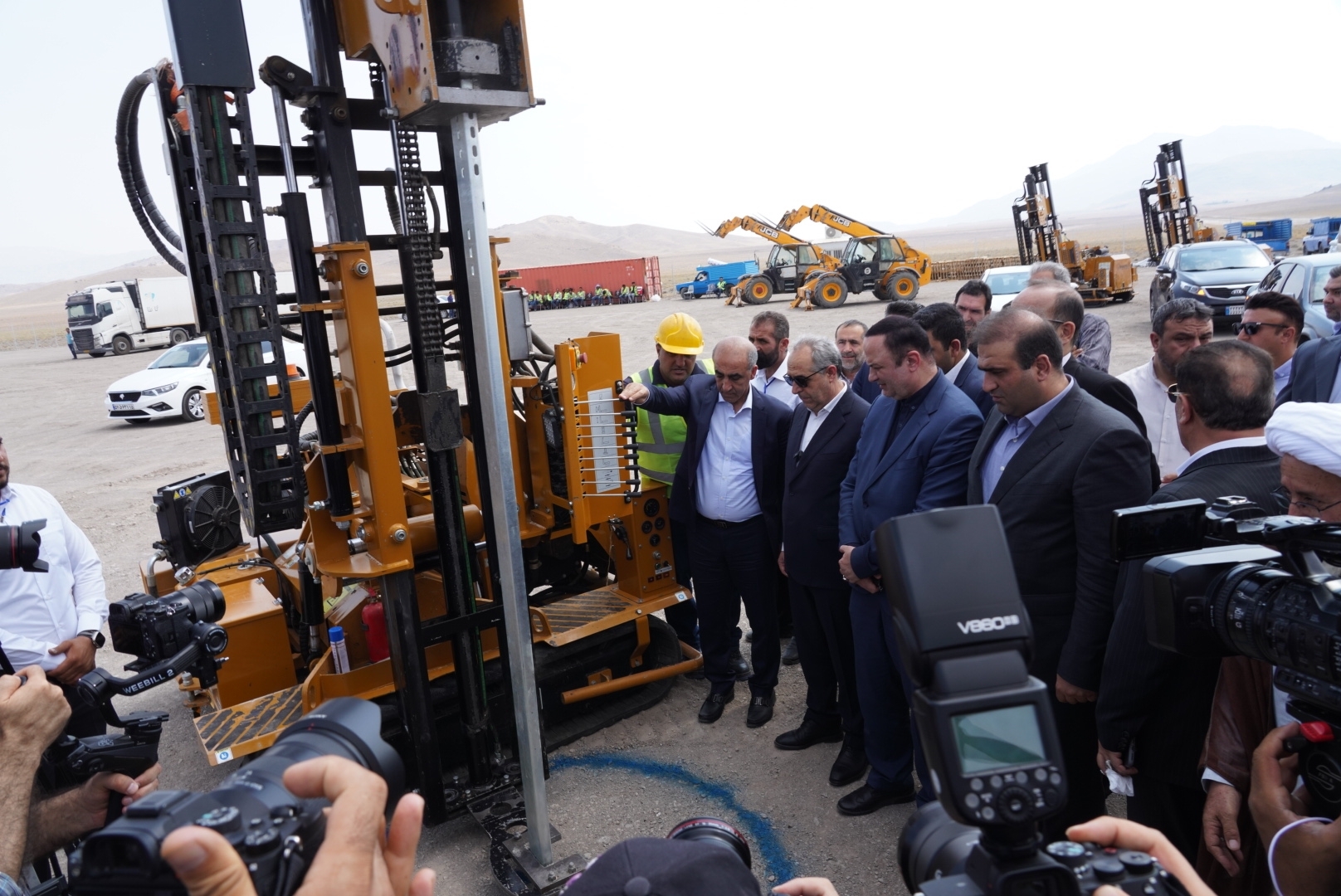 آغاز عملیات اجرایی دومین نیروگاه خورشیدی بزرگ کشور در منطقه آزاد ارس آغاز عملیات اجرایی دومین نیروگاه خورشیدی بزرگ کشور در منطقه آزاد ارس