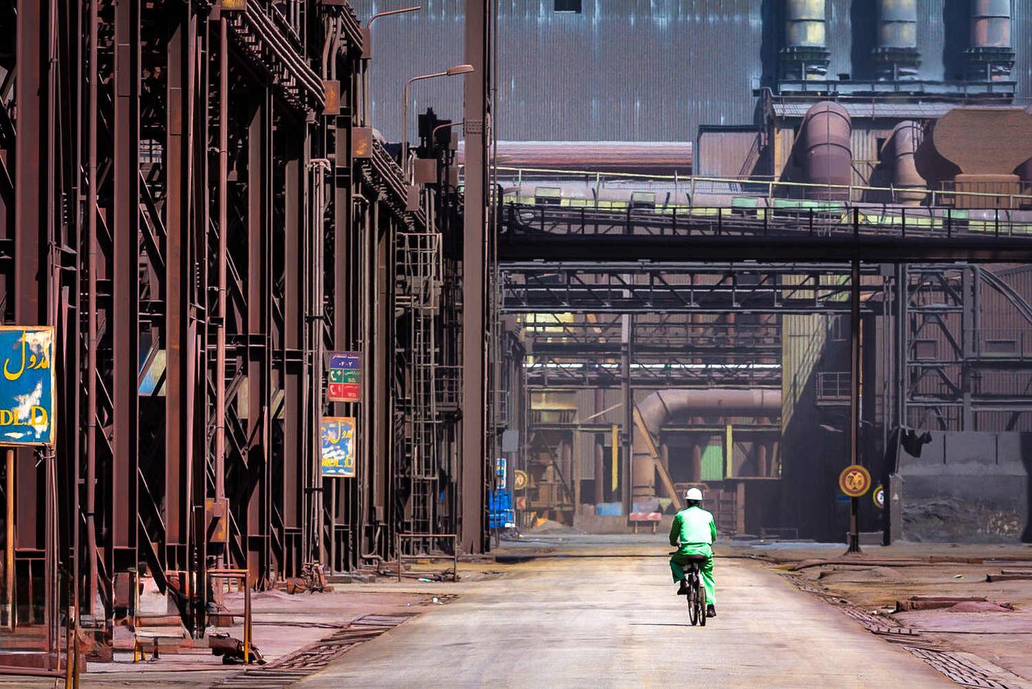 بی‌برقی کارخانه‌ها