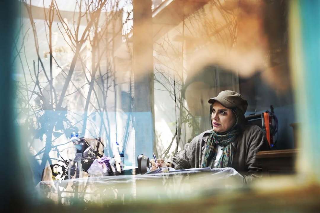 قاب شیشه‌ای سووشون