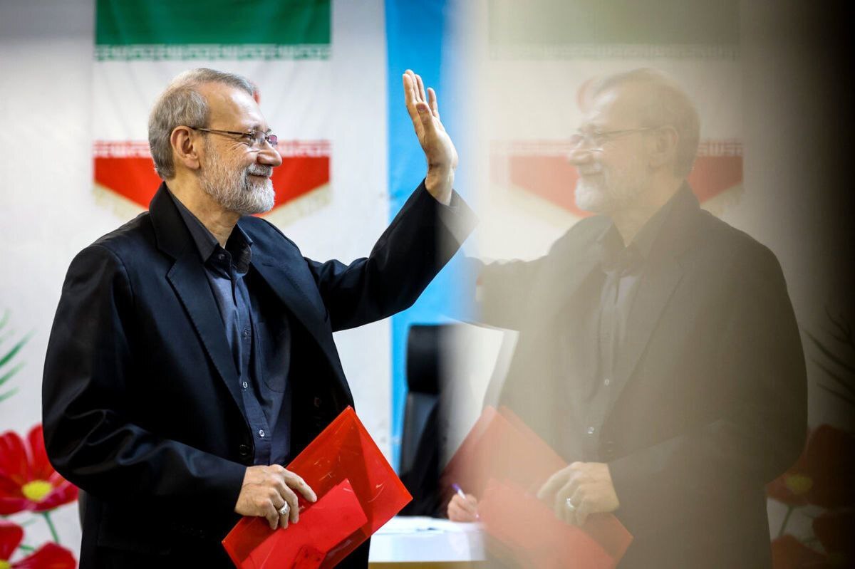 مسیر پیچیده لاریجانی