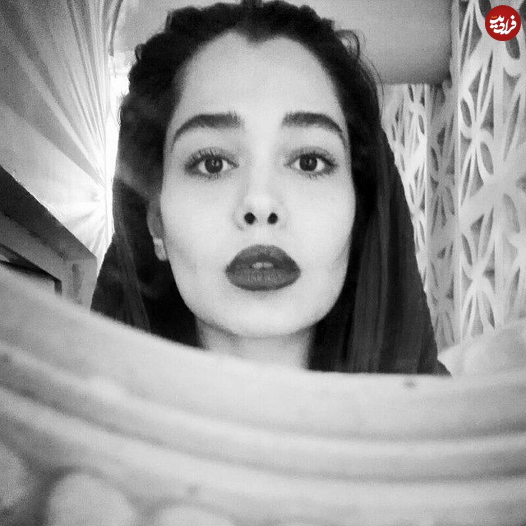 ژست‌های ارغوان