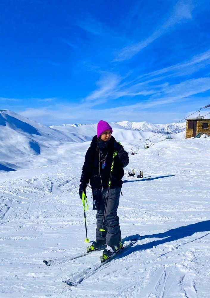 دختر رضا عطاران در سریال بزنگاه