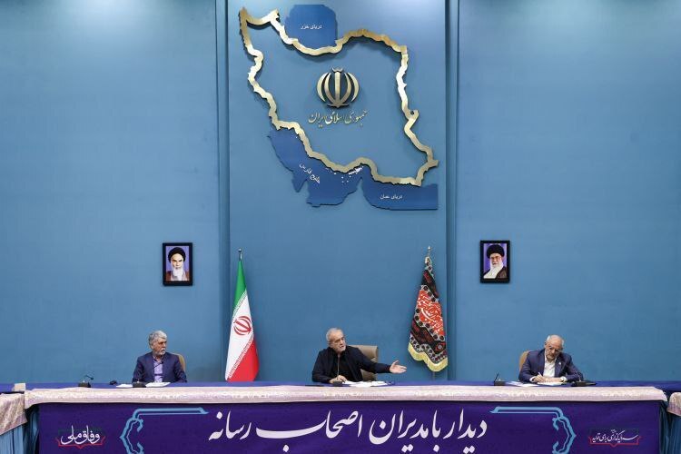 دیدار پزشکیان با مدیران اصحاب رسانه ها