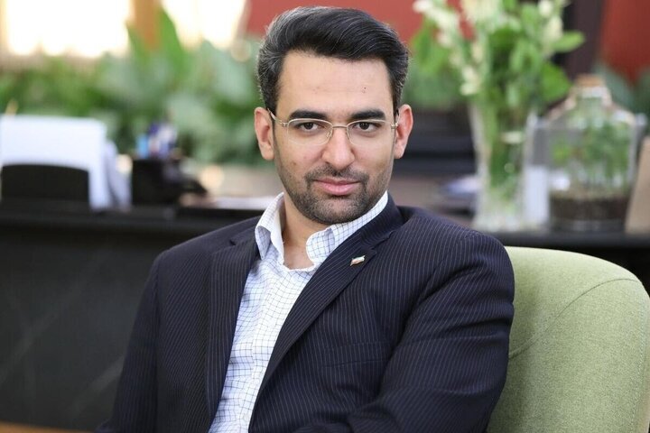 واکنش آذری جهرمی به اظهارات بنزینی پزشکیان