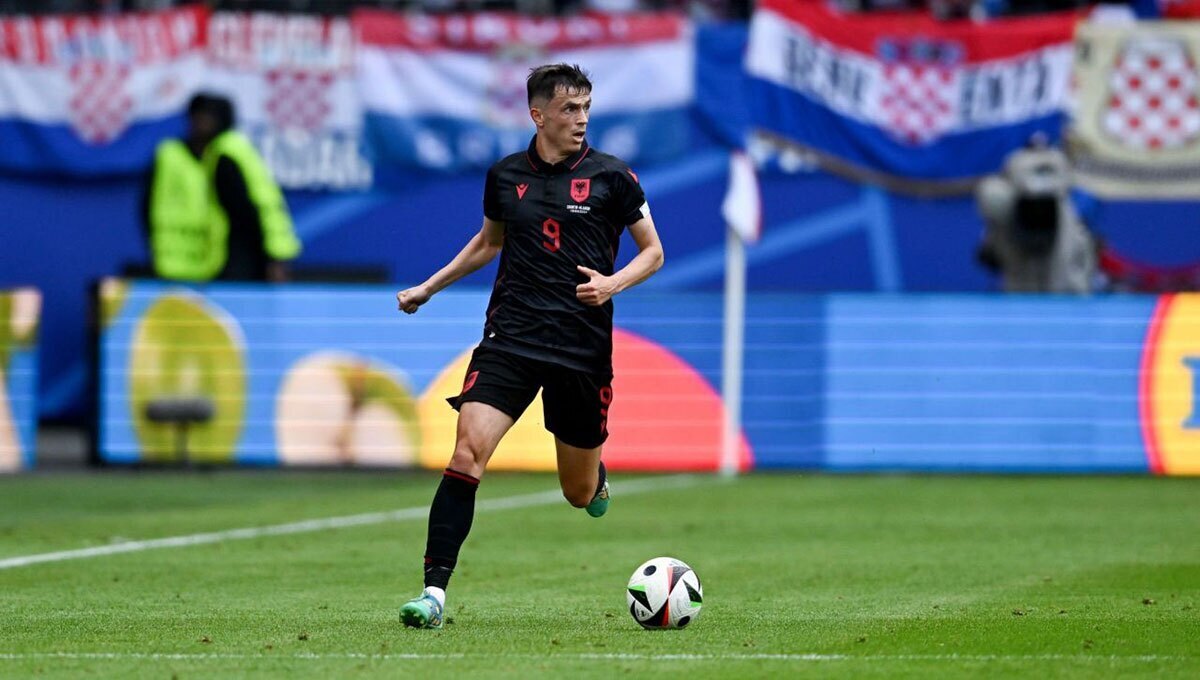 ستاره اهل آلبانی