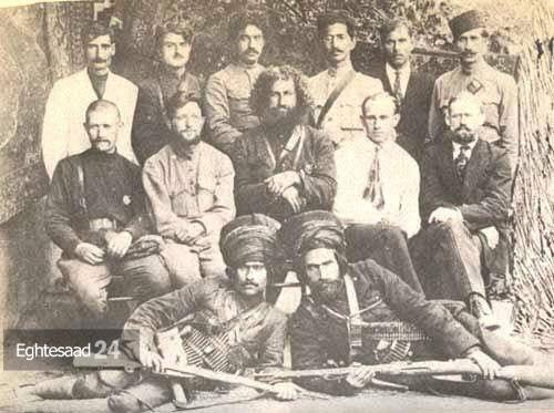 ژست متفکرانه میرزا کوچک خان جنگلی