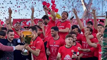 فیلم/ لحظه بالا بردن کاپ قهرمانی سوپرجام به دست شجاع خلیل‌زاده