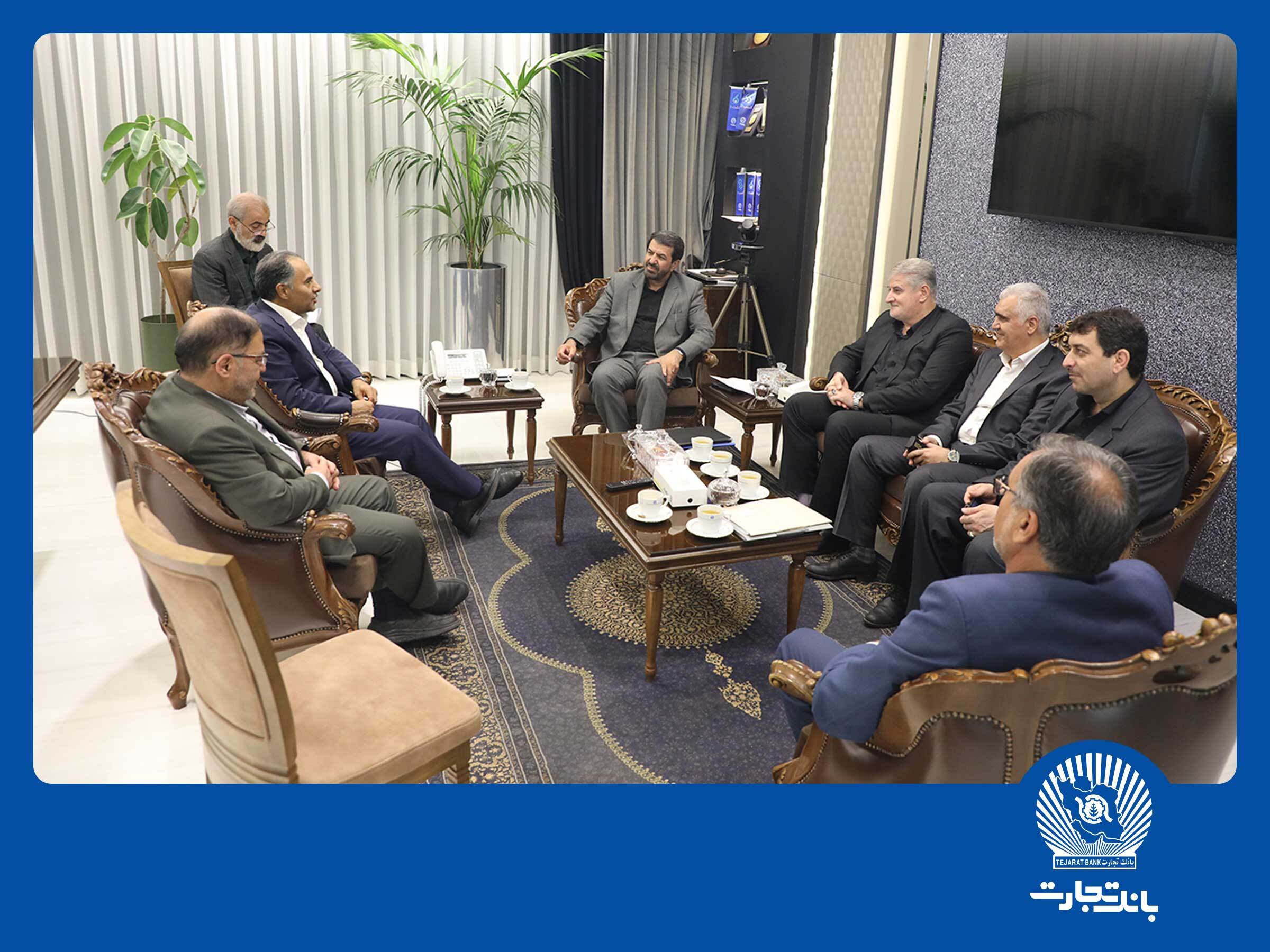 دکتر اخلاقی مدیر عامل بانک تجارت میزبان استاندار همدان و نماینده تویسرکان دکتر اخلاقی مدیر عامل بانک تجارت میزبان استاندار همدان و نماینده تویسرکان