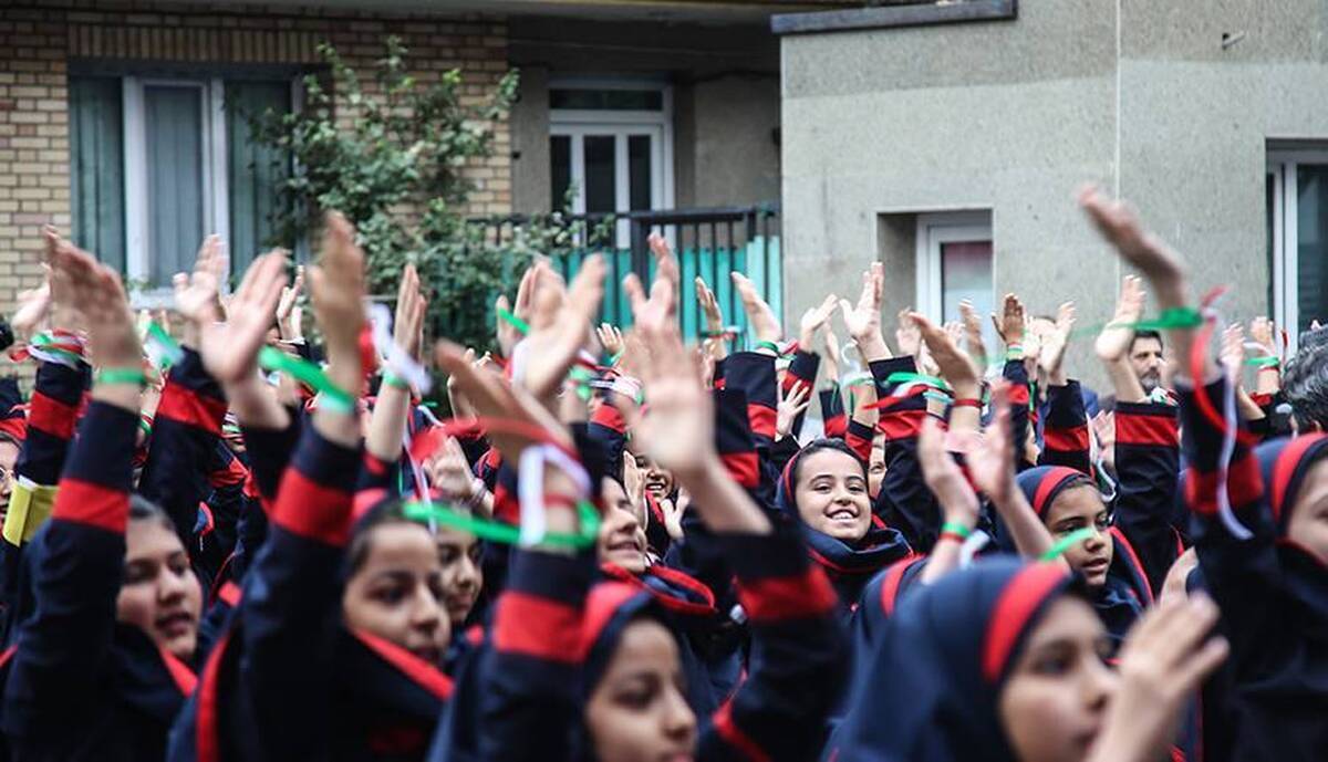 بازگشایی مدارس بازگشایی مدارس از نیمه شهریور تکذیب شد