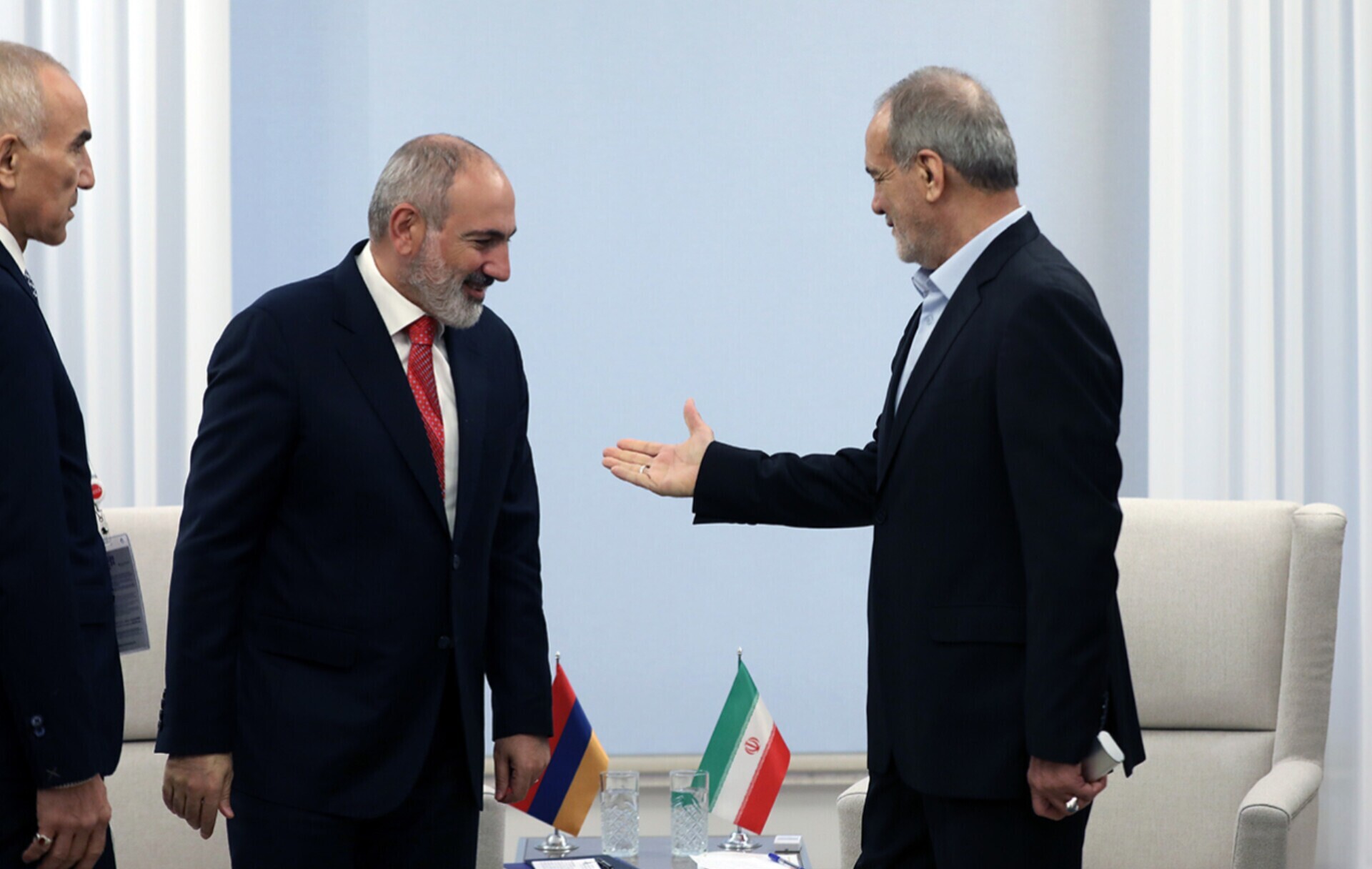 اهداف پنهان سفر پزشکیان به ایروان