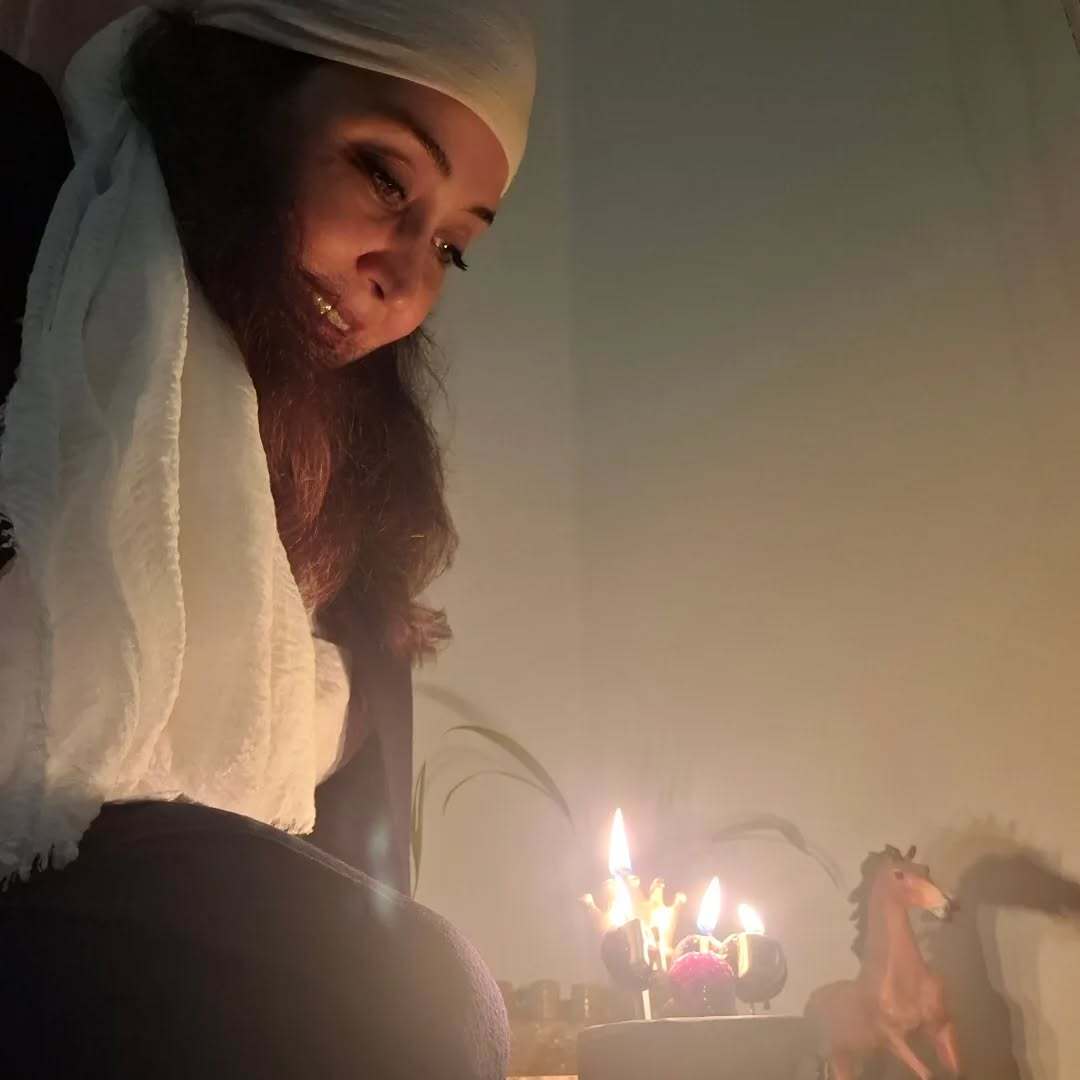 بازیگر سریال آوای در روز تولدش