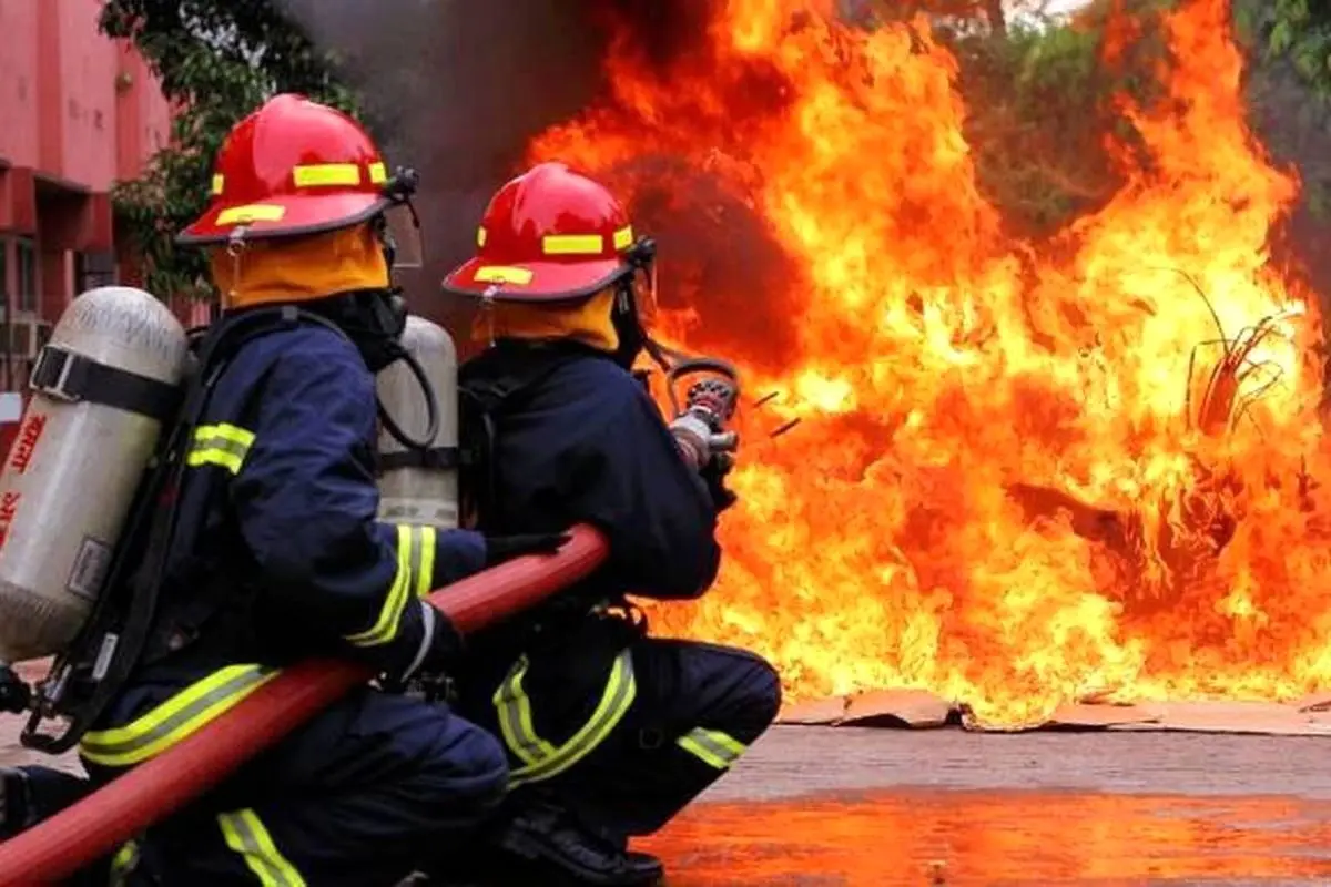 آتش سوزی پالایشگاه آبادان