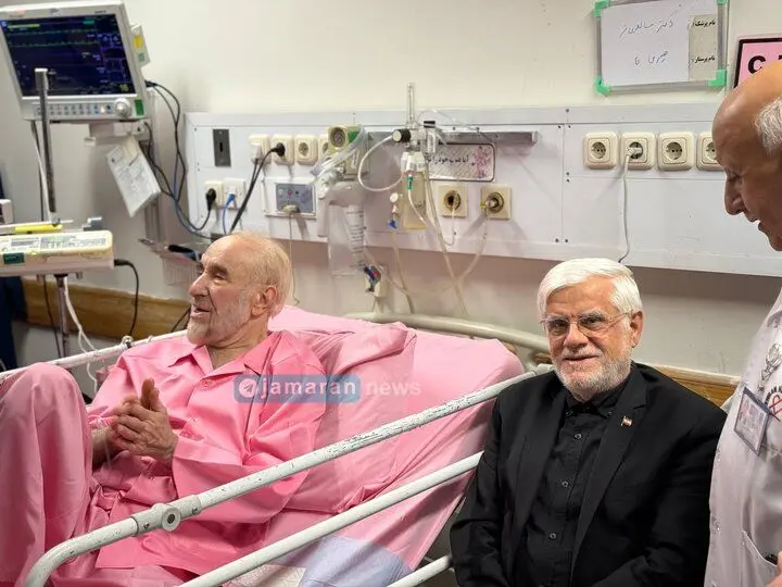 عیادت معاون اول رئیس‌جمهور از محمد خاتمی