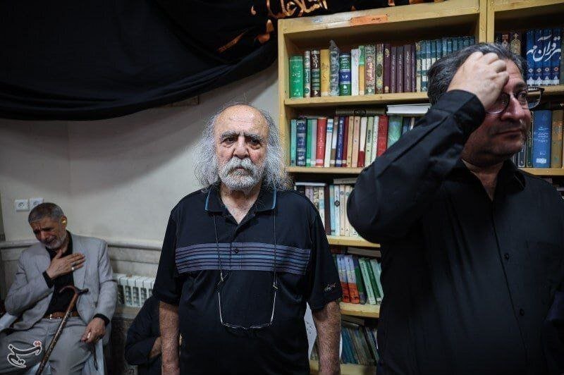 عکس/ حضور چهره فعال سیاسی ملی مذهبی در مراسم تشییع احمد توکلی