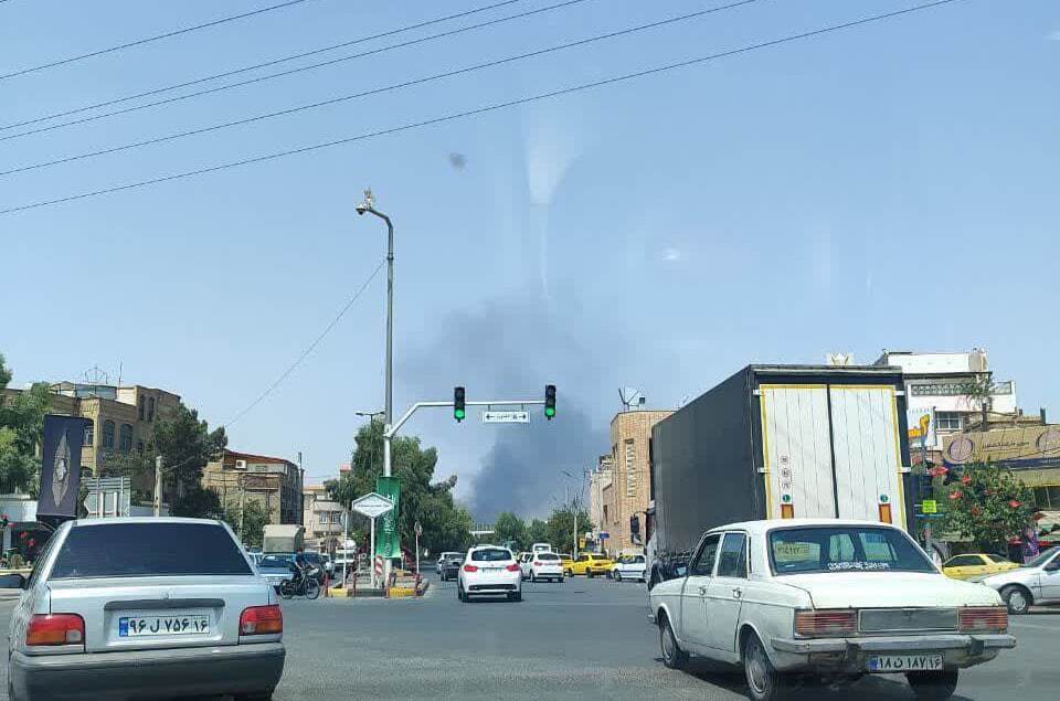 دود شدید در آسمان قم