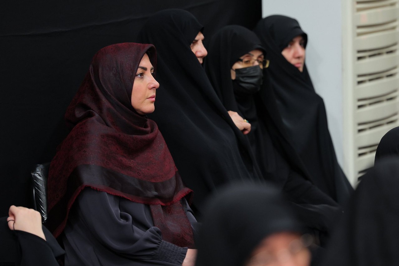 المیرا شریفی مقدم در دیدار با رهبری