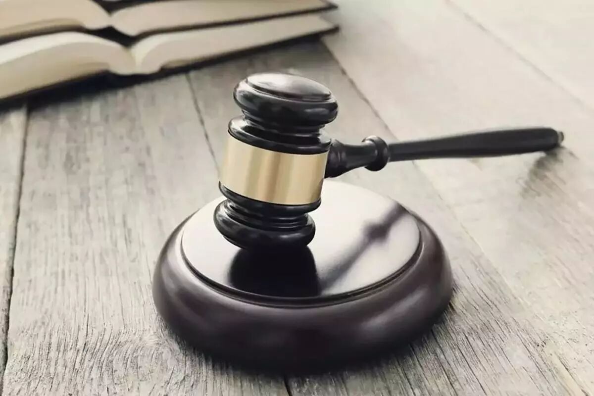 حکم دادگاه