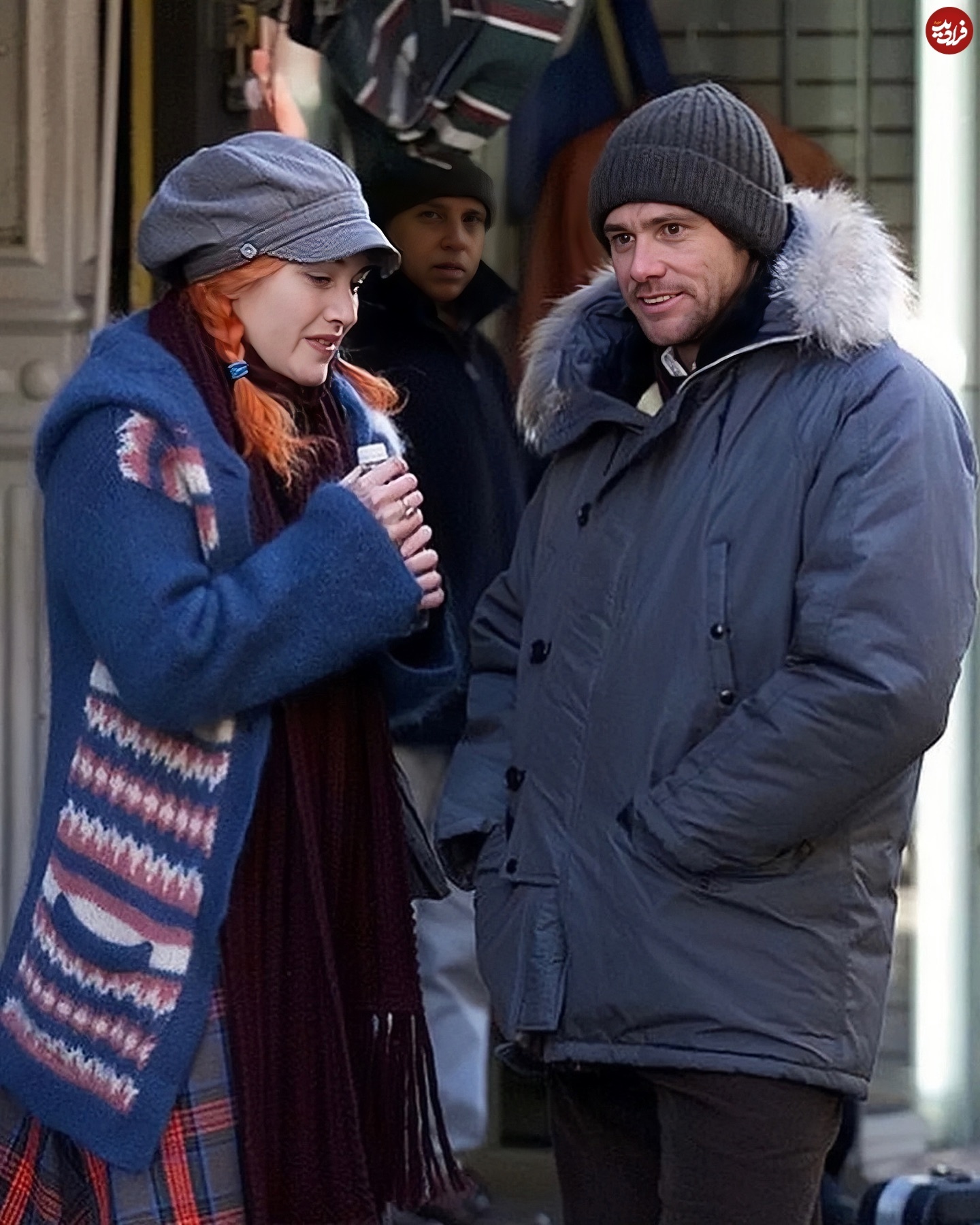 رز فیلم تایتانیک  با مو‌های رنگارنگ