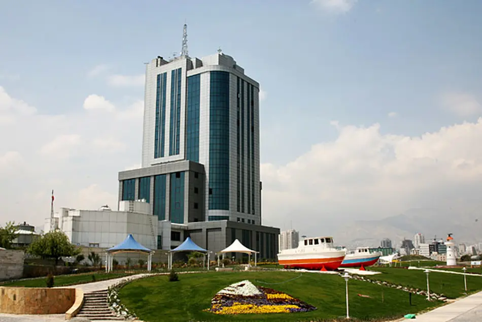 معرفی سازمان بنادر و دریانوردی؛ راهبرد توسعه حمل‌ونقل دریایی و ایمنی آبراه‌های کشور