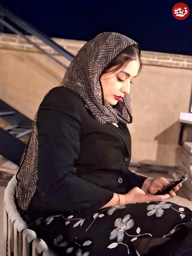 ژست‌های بامزه گلپری سریال آوای باران