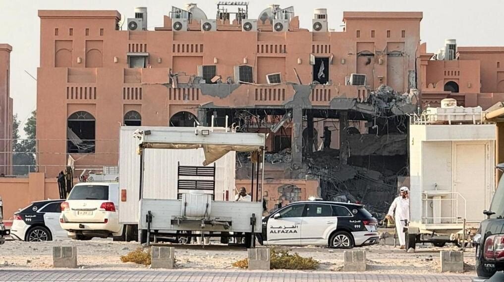 عیادت امیر قطر از مجروحان حمله اسرائیل به دوحه + عکس