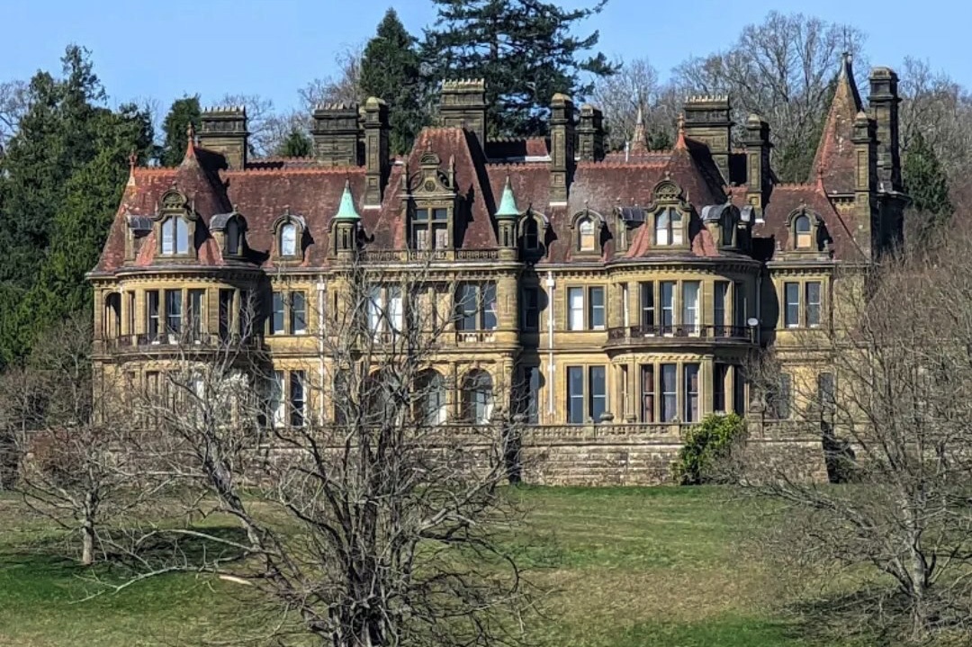 خانه قرون وسطایی ابراهیم گلستان