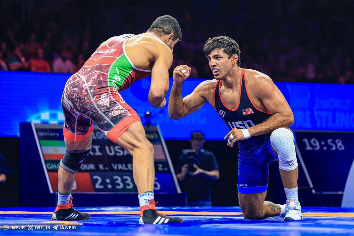 برنده قاسم‌پور: دیوید تیلور کتکم می‌زند!