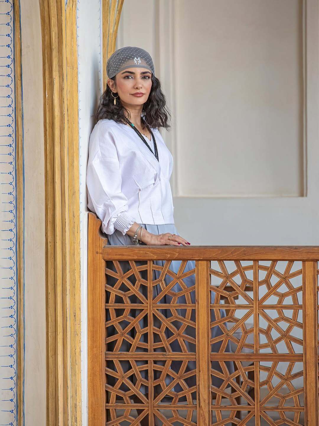 ژست داغ لیندا کیانی در سرای عامری‌ها