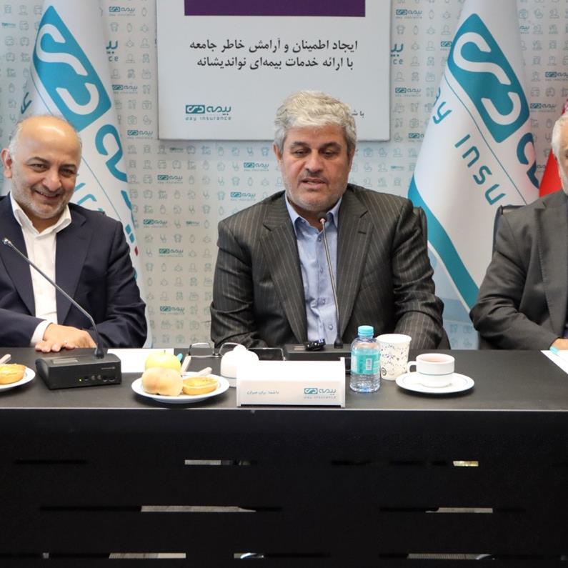 تاجگردون در جلسه شورای مدیران بیمه دی: بیمه دی در کنار خدمت به خانواده ایثارگران، الگویی موفق برای صنعت بیمه کشور است تاجگردون در جلسه شورای مدیران بیمه دی: بیمه دی در کنار خدمت به خانواده ایثارگران، الگویی موفق برای صنعت بیمه کشور است